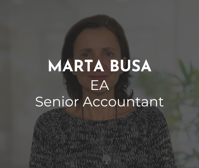 Marta Headshot hover